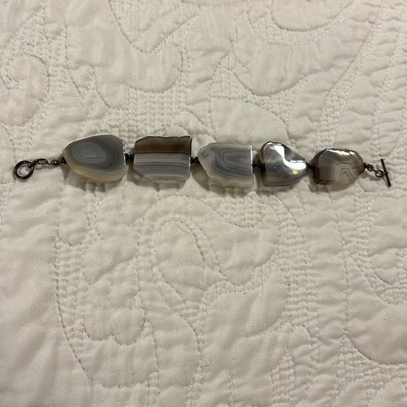 Jewelry - Cut Agate bracelet